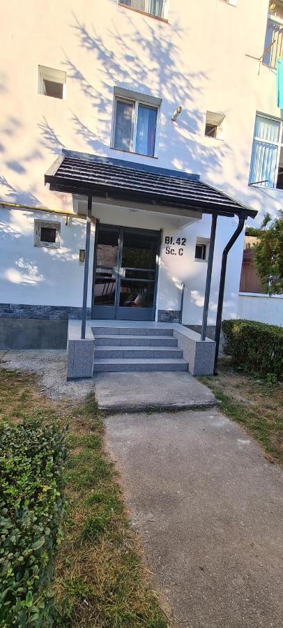 White Rezidence Apartment Curtea De Arges Ngoại thất bức ảnh